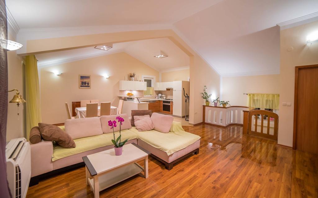 Captain'S Apartment Barbat na Rabu Exterior photo
