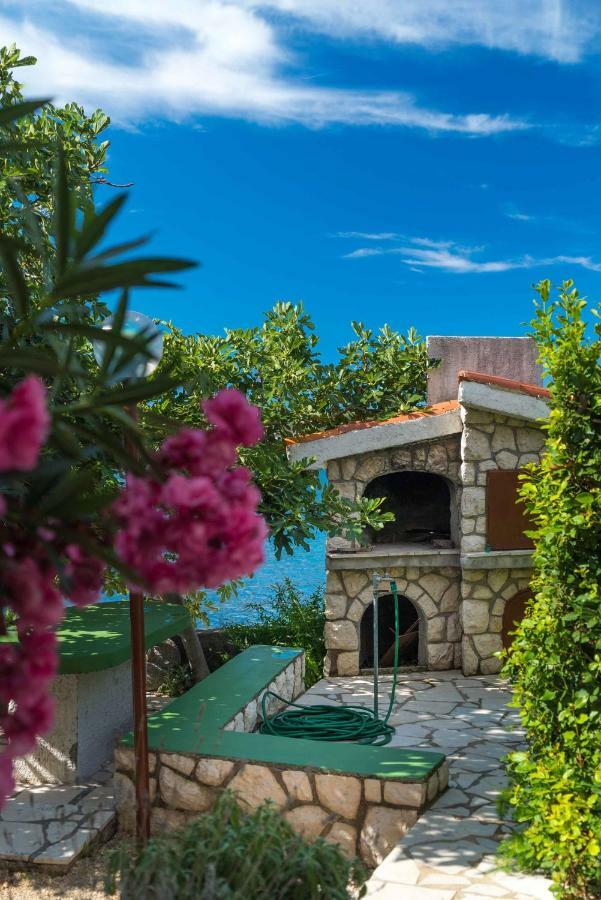 Captain'S Apartment Barbat na Rabu Exterior photo